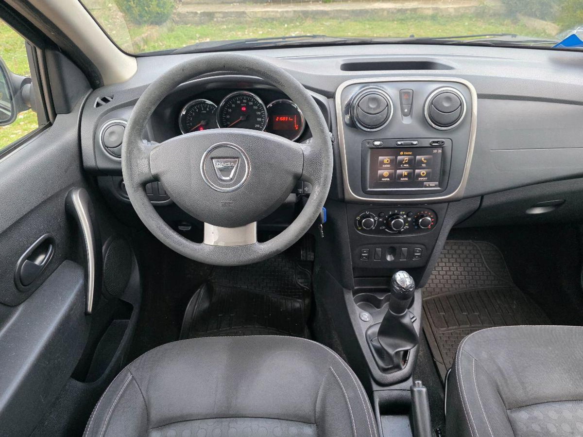 Dacia Sandero 1.2 16V GPL 75CV (12)