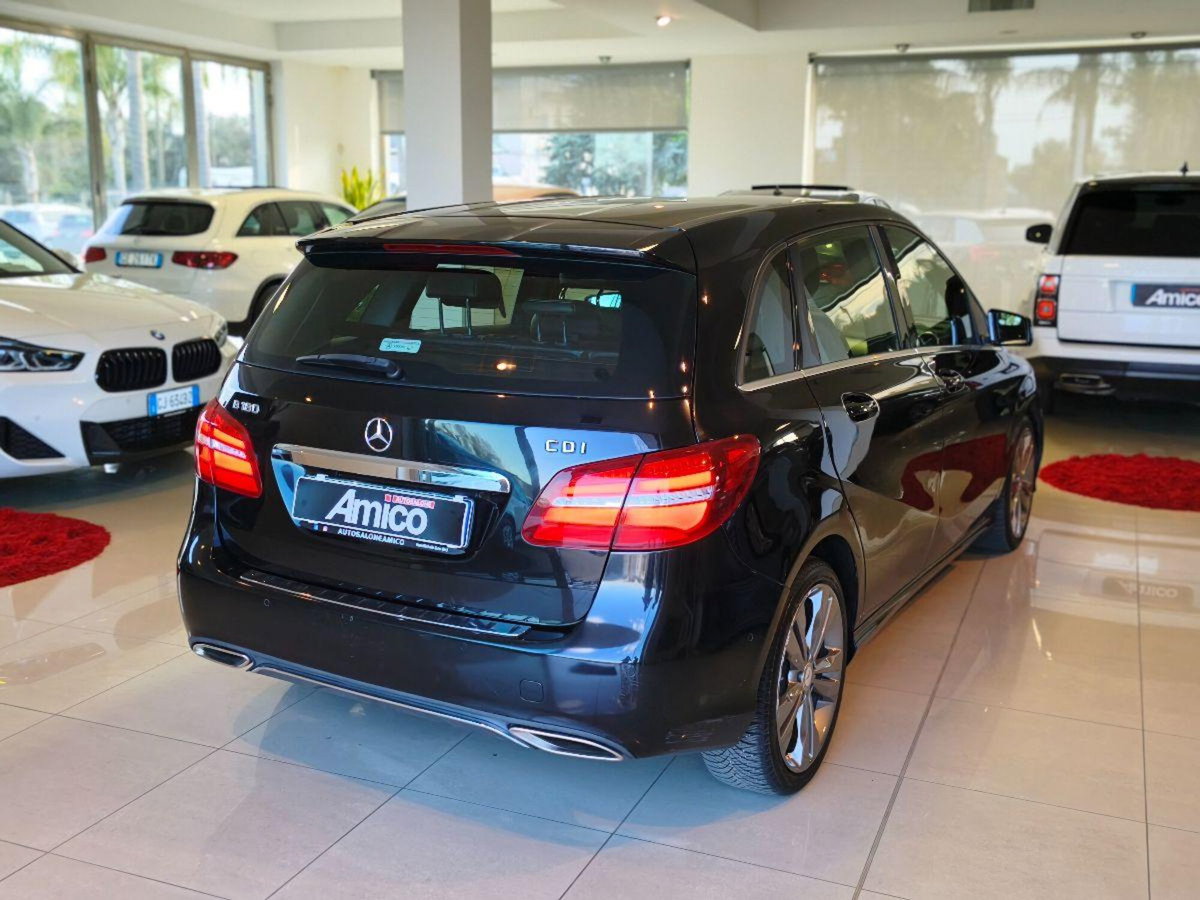 Mercedes-Benz Classe B 180 d Automatic Premium (4)