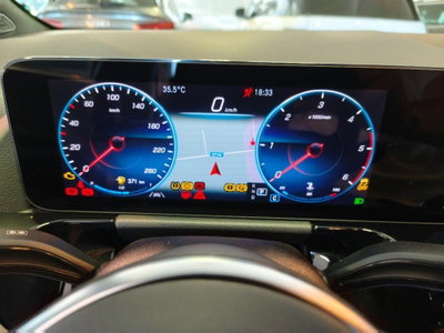 Mercedes-Benz GLA SUV 180 d Automatic Sport Plus (15)