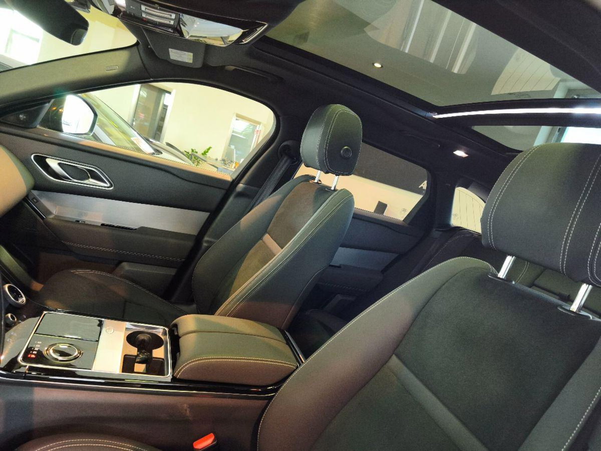 Land Rover Range Rover Velar 2.0 Si4 250 CV R-Dynamic HSE (13)