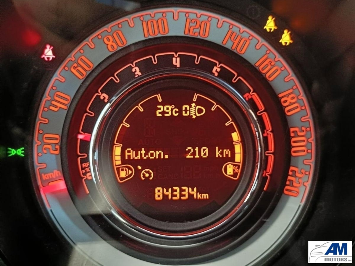 Fiat 500 1.0 Hybrid Red (13)