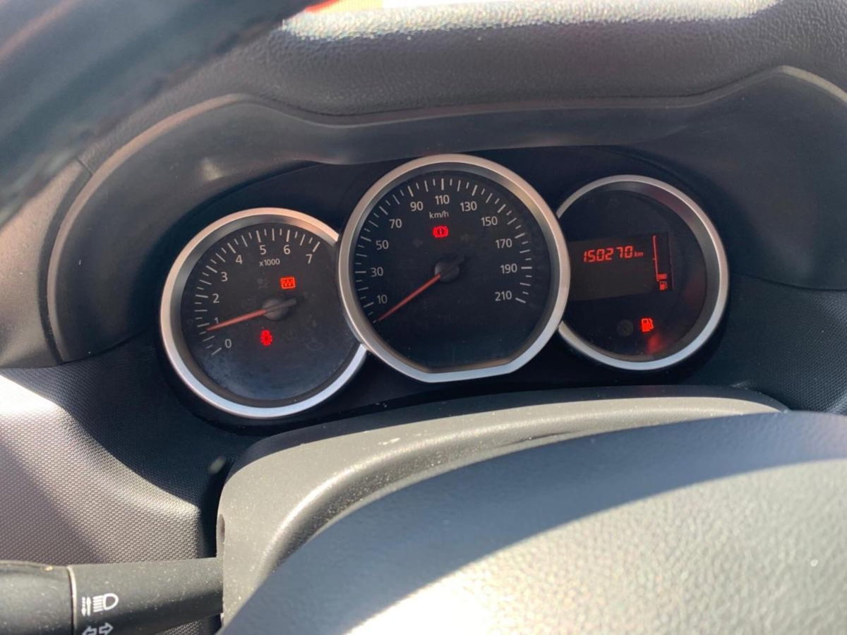 Dacia Duster 1.5 dCi 110CV 4x2 Ambiance (12)