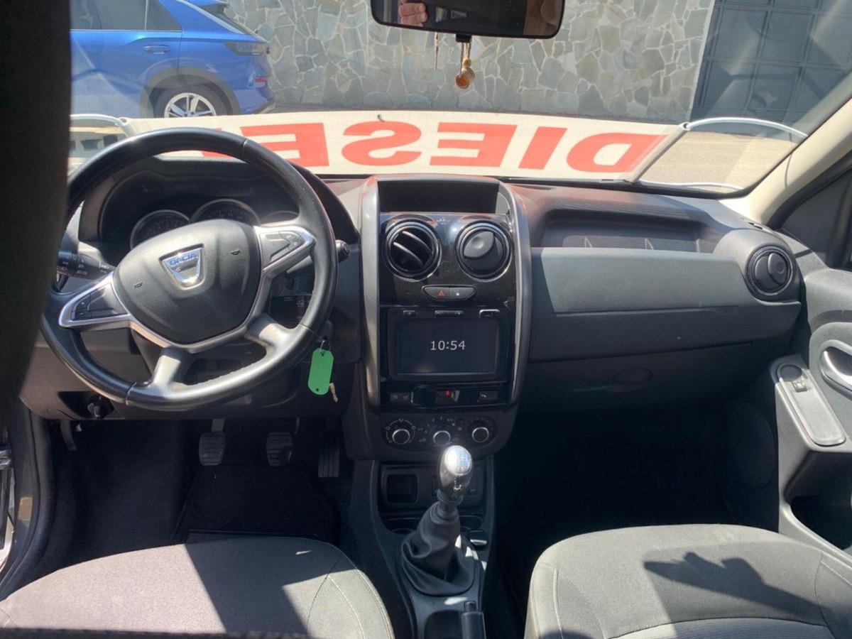 Dacia Duster 1.5 dCi 110CV 4x2 Ambiance (9)