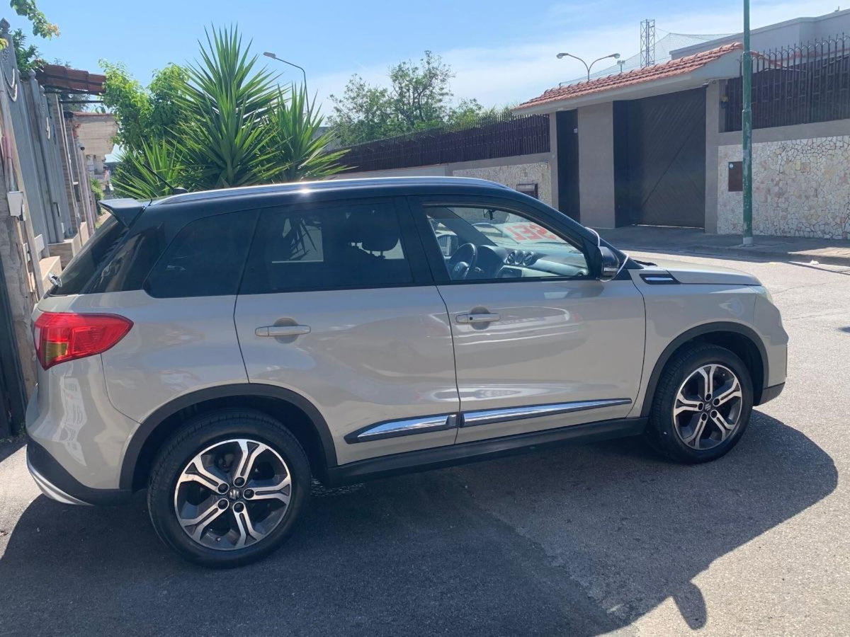 Suzuki Vitara 1.6 DDiS 4WD AllGrip DCT V-Top (2)