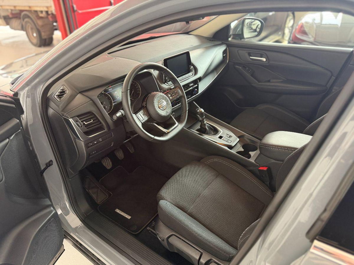Nissan Qashqai 1.3 mhev N-Connecta 2wd 140cv (4)