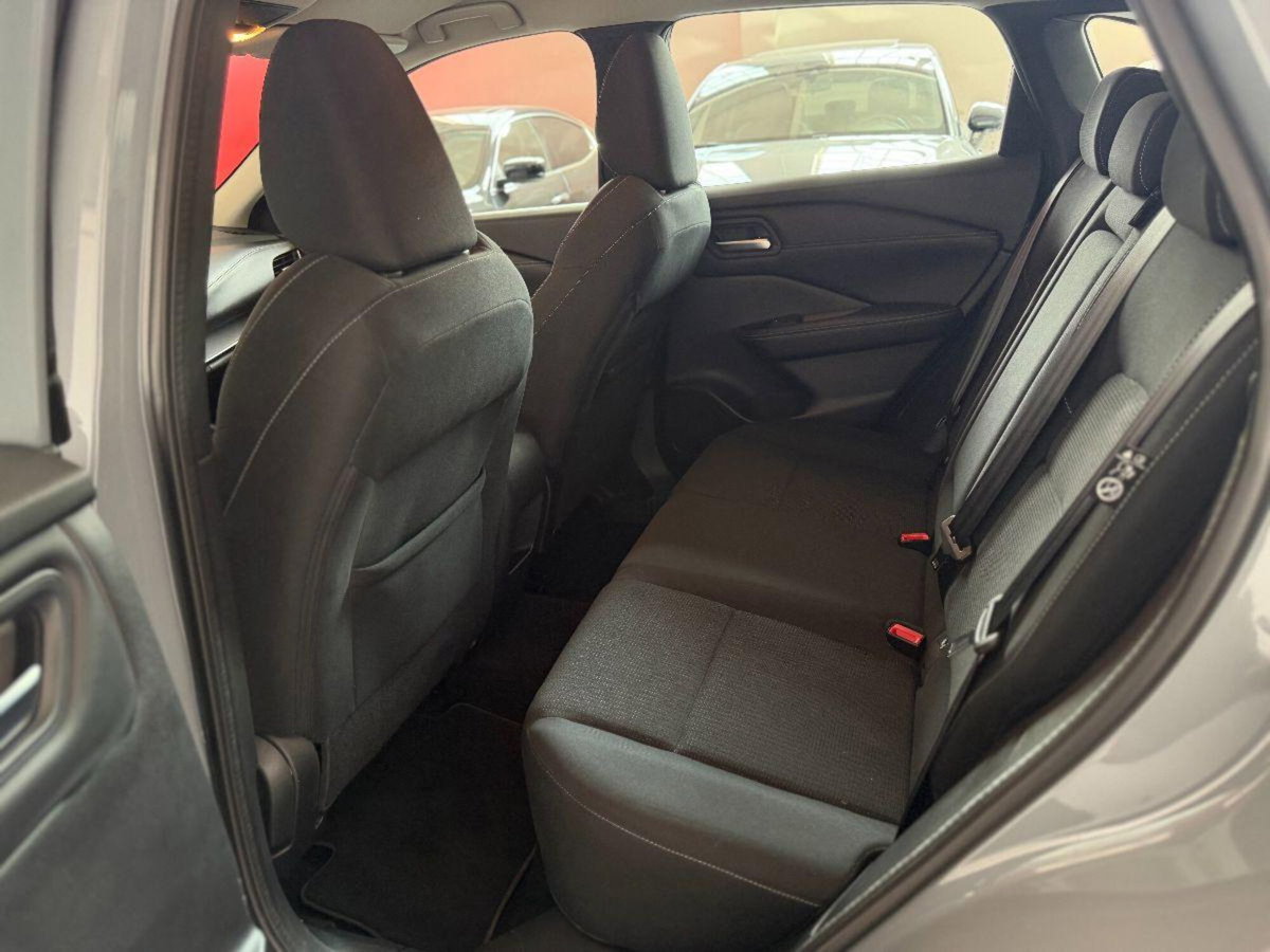 Nissan Qashqai 1.3 mhev N-Connecta 2wd 140cv (8)