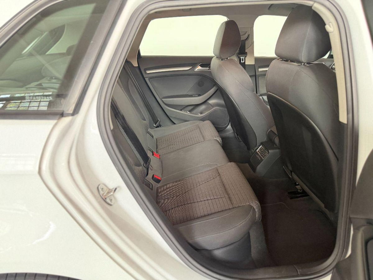 Audi A3 1.6 TDI clean diesel Ambition (6)