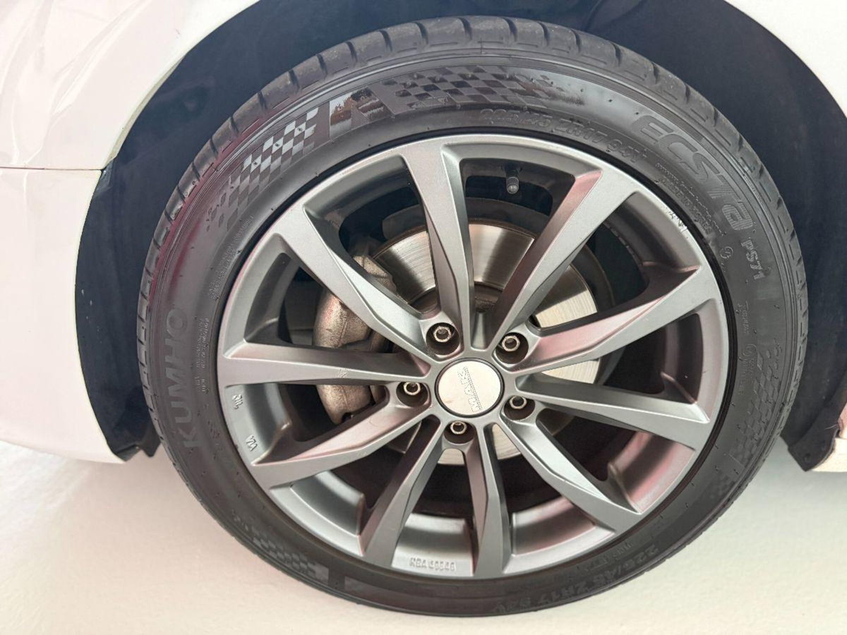 Audi A3 1.6 TDI clean diesel Ambition (9)