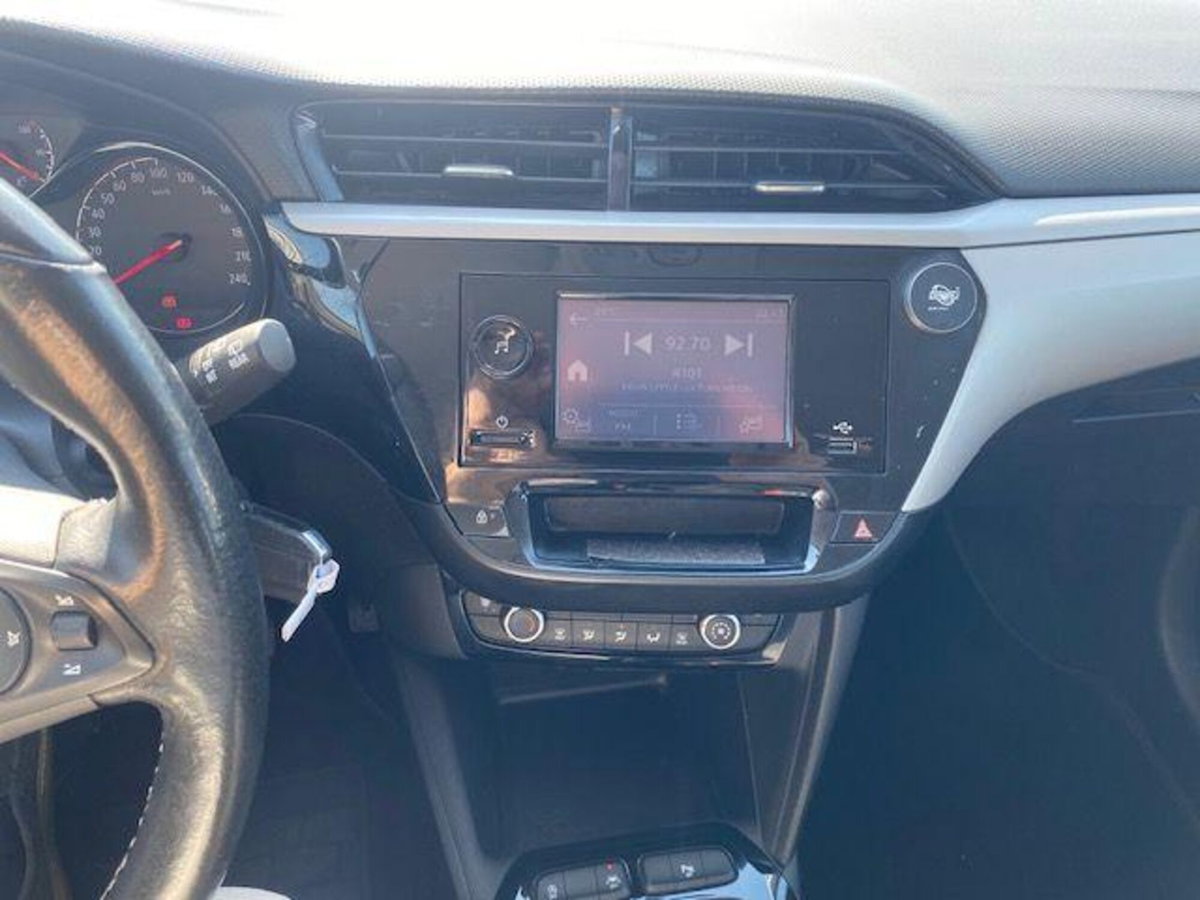 Opel Corsa 1.2 100 CV GS Line (10)