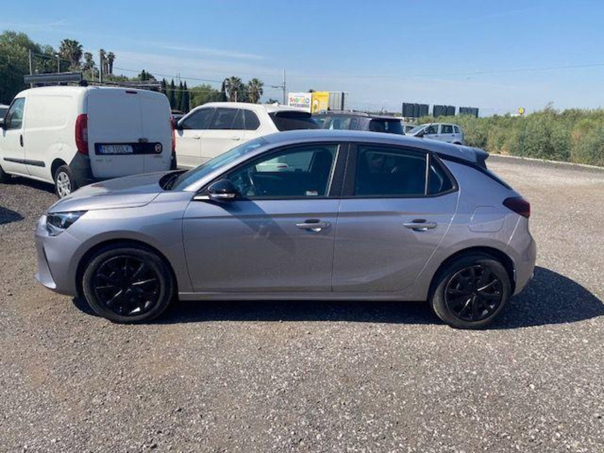 Opel Corsa 1.2 100 CV GS Line (7)