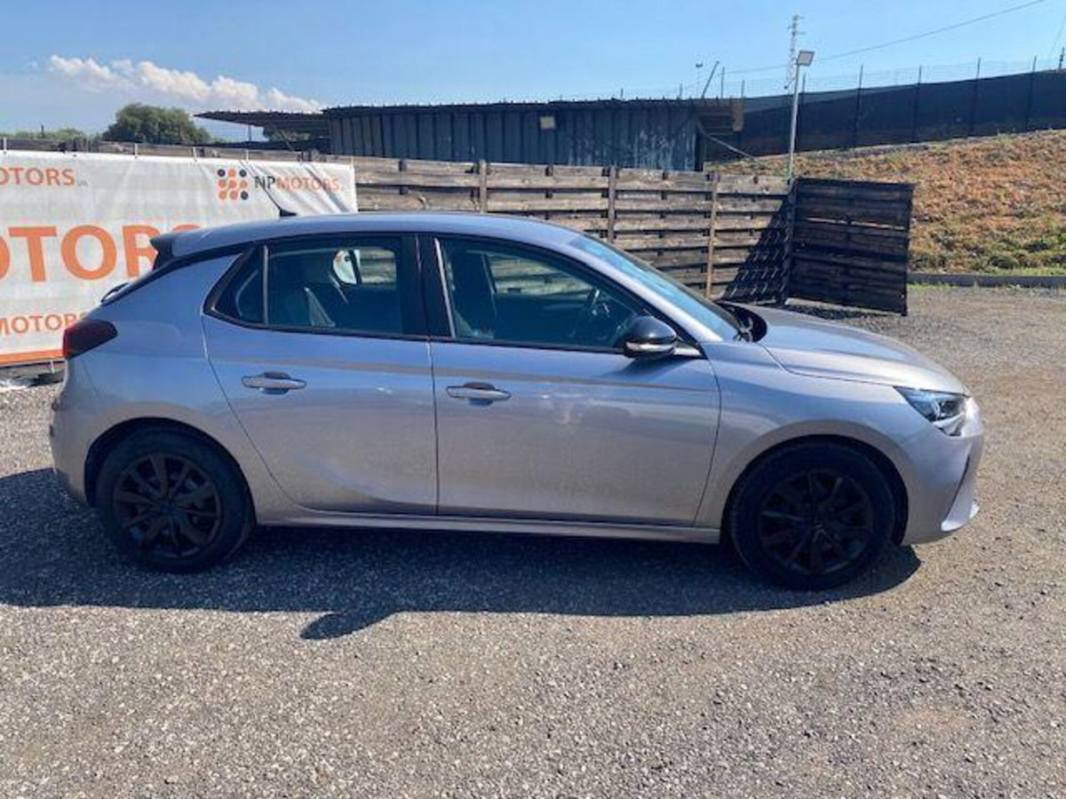 Opel Corsa 1.2 100 CV GS Line (8)