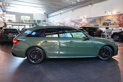 Audi A4 Avant 40 2.0 tdi mhev Business quattro 204cv s-tronic (11)
