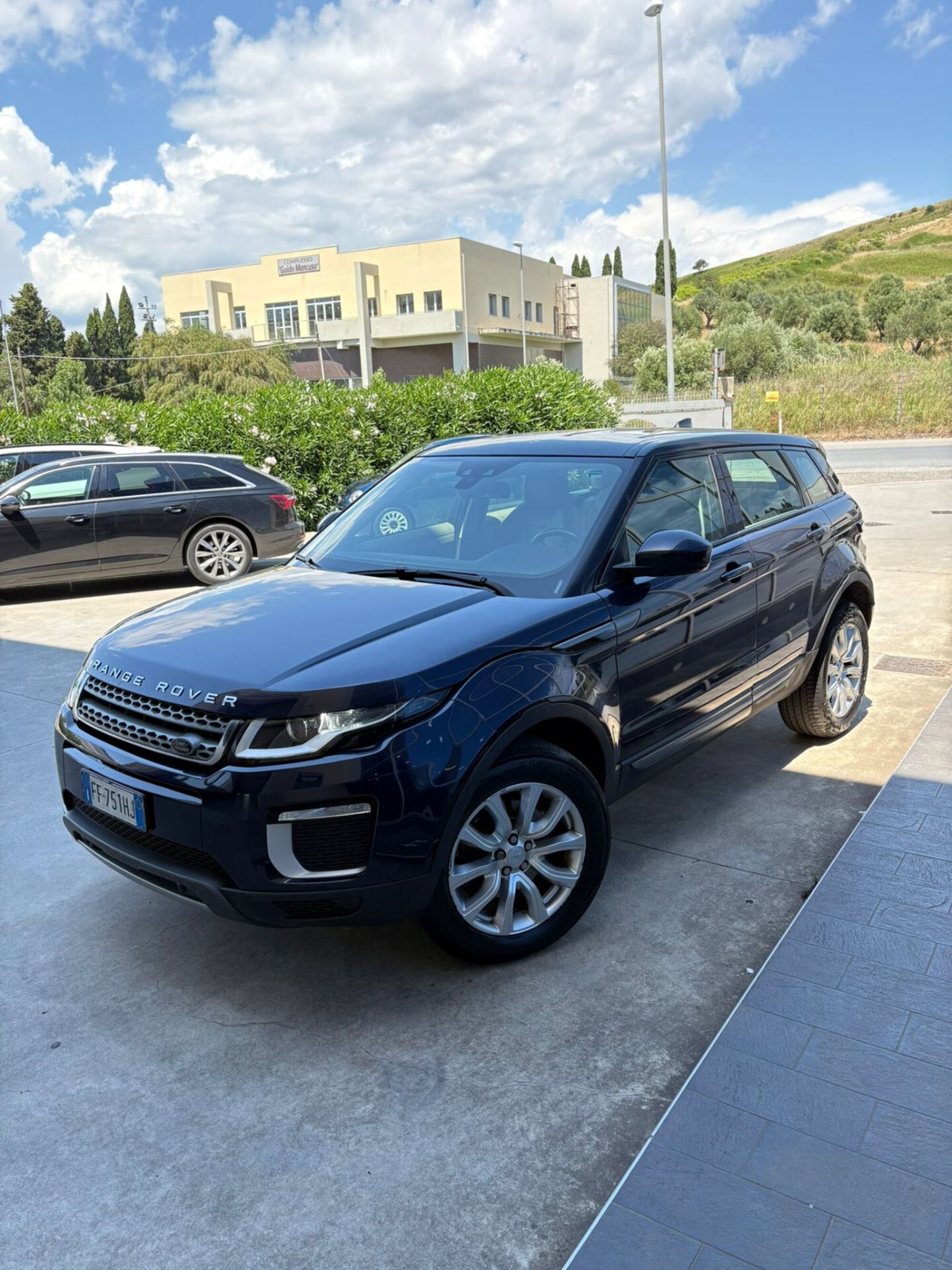 Land Rover Range Rover Evoque 2.0 TD4 150 CV 5p. SE (4)