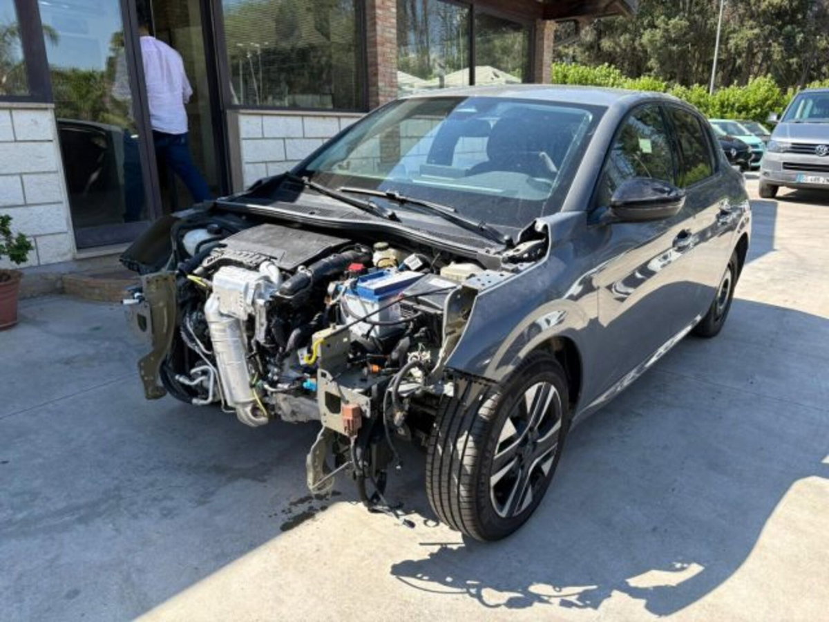 Peugeot 208 1.2 hybrid Active 100cv e-dcs 6