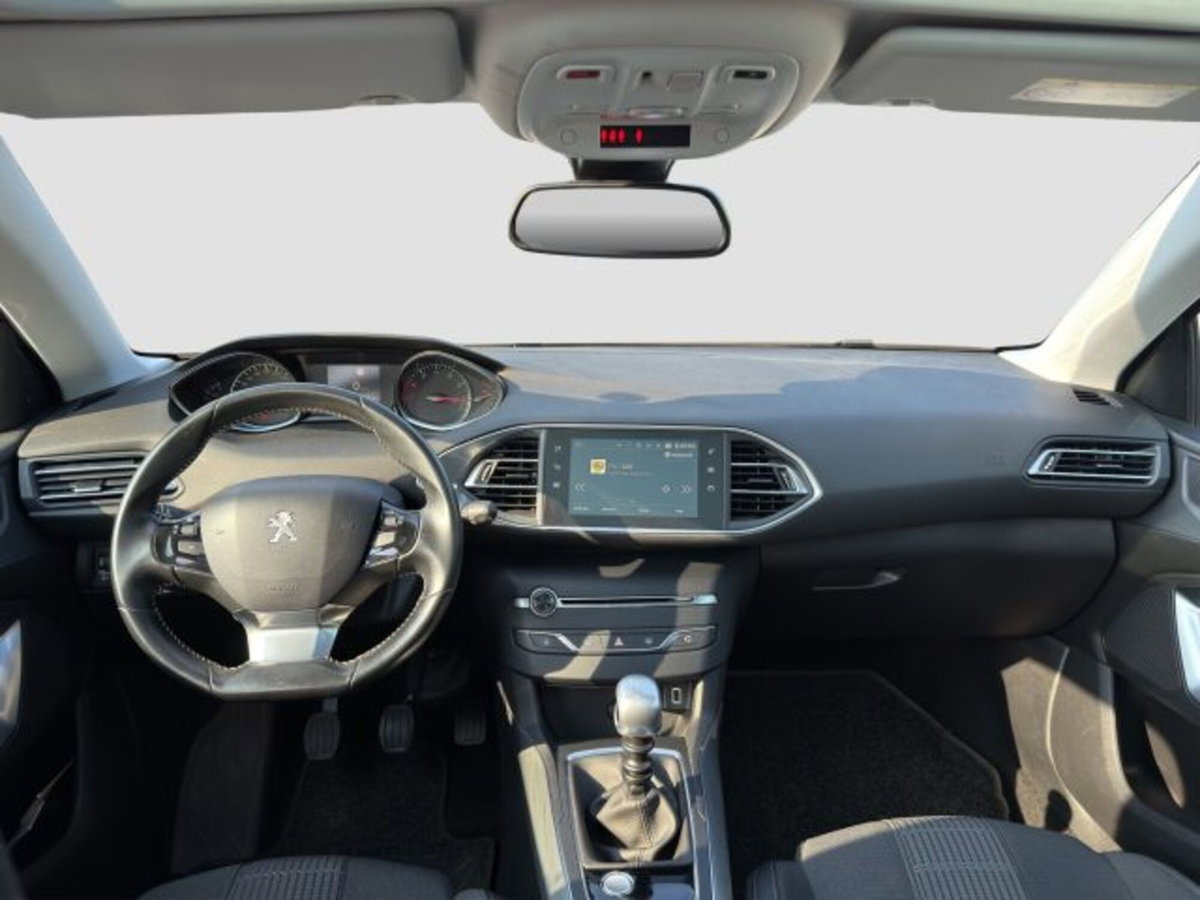 Peugeot 308 PureTech Turbo 130 S&S Allure Pack (12)