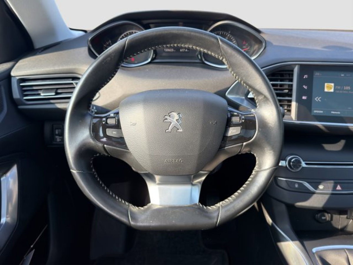 Peugeot 308 PureTech Turbo 130 S&S Allure Pack (13)
