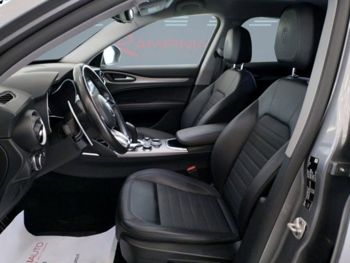 Alfa Romeo Stelvio Stelvio 2.2 Turbodiesel 190 CV AT8 Q4 Sprint (16)