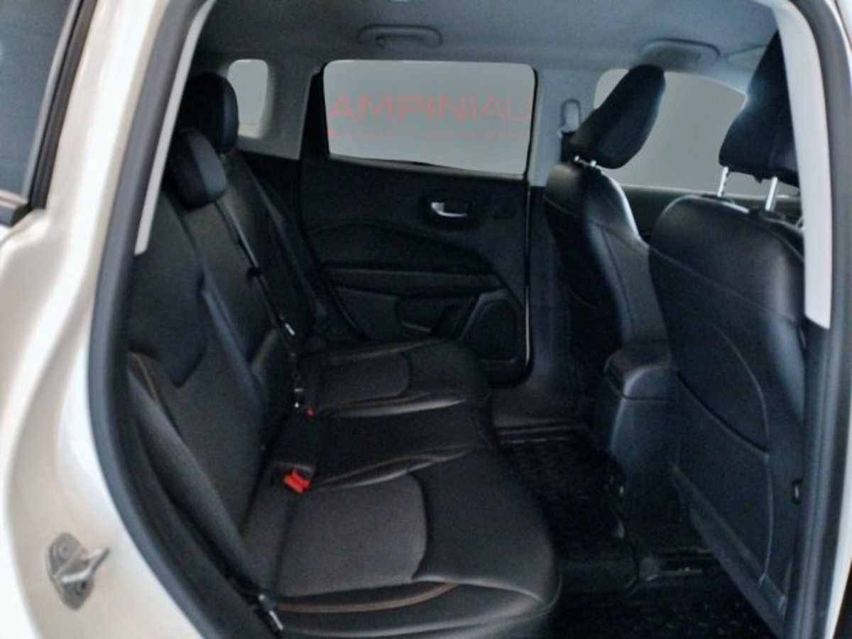 Jeep Compass 2.0 Multijet II 4WD Limited (19)