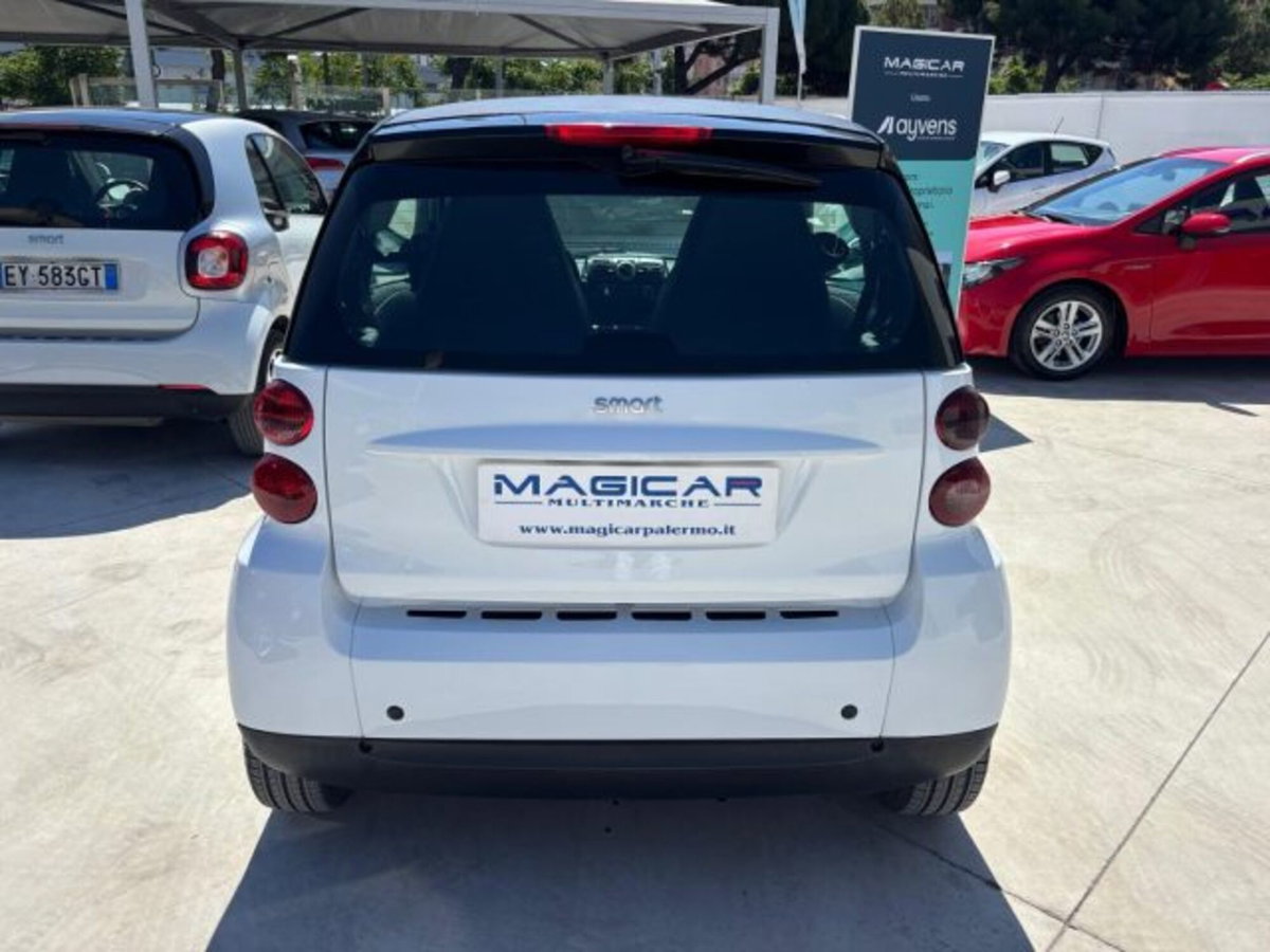 smart Fortwo 1000 52 kW coupé pure (5)
