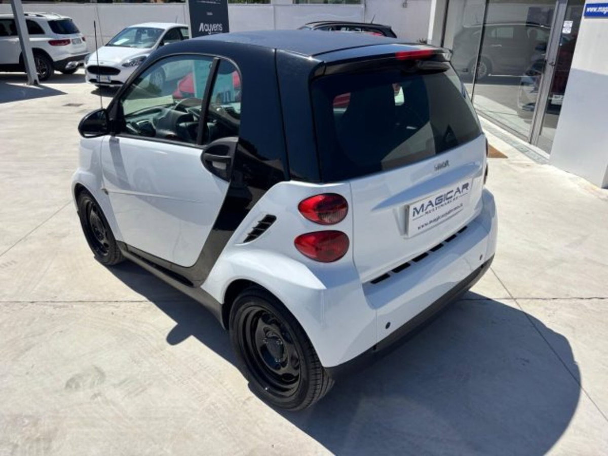 smart Fortwo 1000 52 kW coupé pure (6)