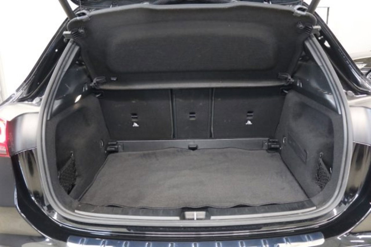 Mercedes-Benz GLA SUV 200 d Automatic Sport Plus (16)
