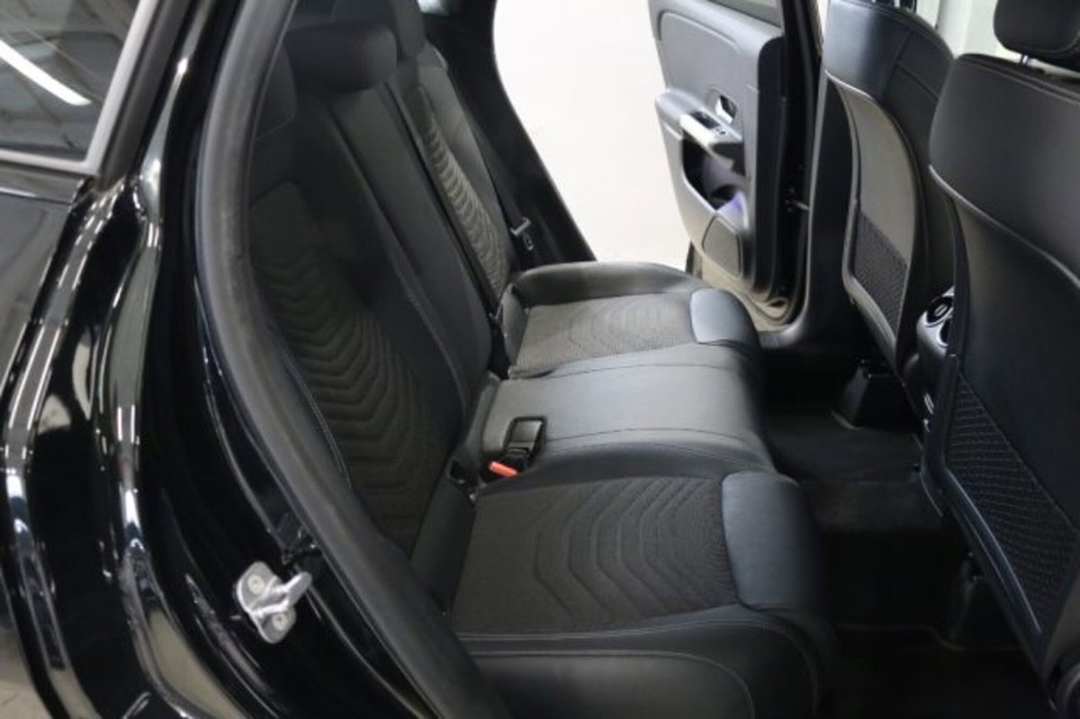 Mercedes-Benz GLA SUV 200 d Automatic Sport Plus (18)