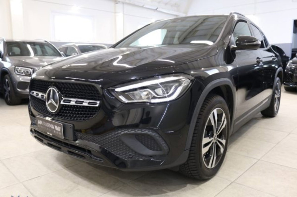 Mercedes-Benz GLA SUV 200 d Automatic Sport Plus (3)