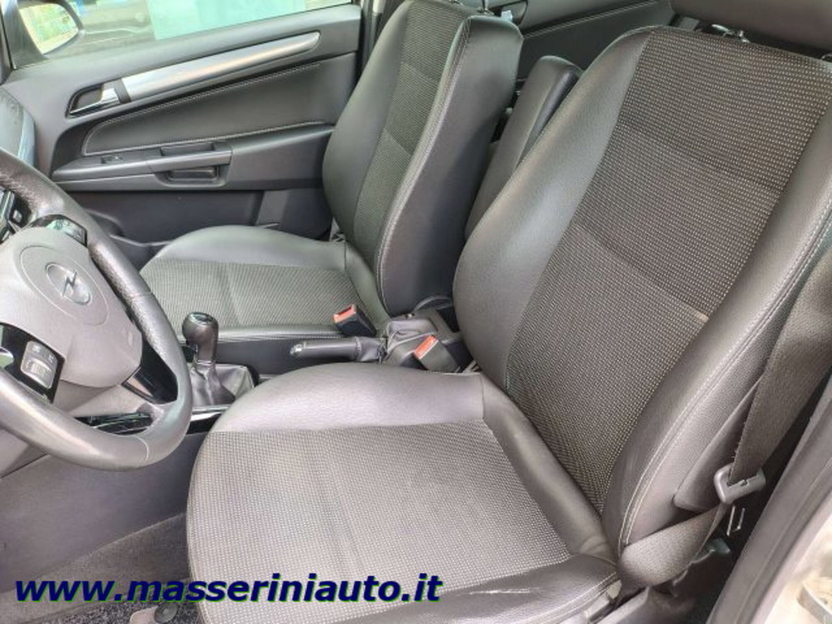 Opel Astra Station Wagon 1.6 115CV Sports Cosmo (11)