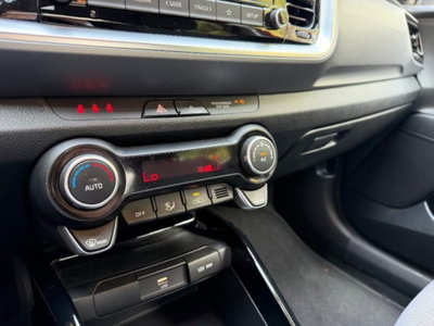 Kia Stonic 1.0 T-GDi 100 CV MHEV iMT Style (13)