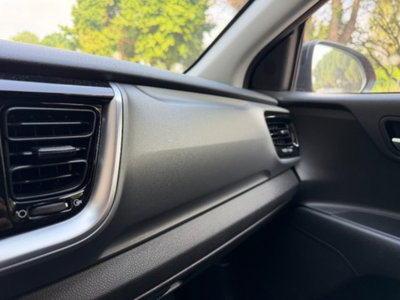Kia Stonic 1.0 T-GDi 100 CV MHEV iMT Style (15)