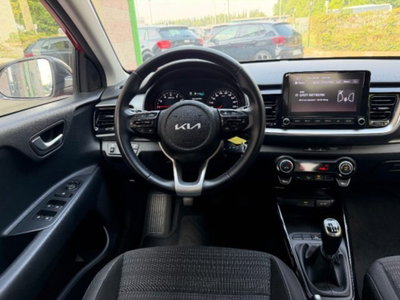 Kia Stonic 1.0 T-GDi 100 CV MHEV iMT Style (17)