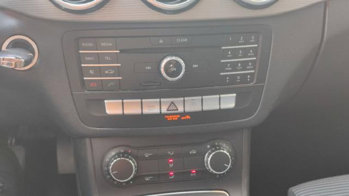 Mercedes-Benz Classe B 180 CDI BlueEFFICIENCY Executive (12)