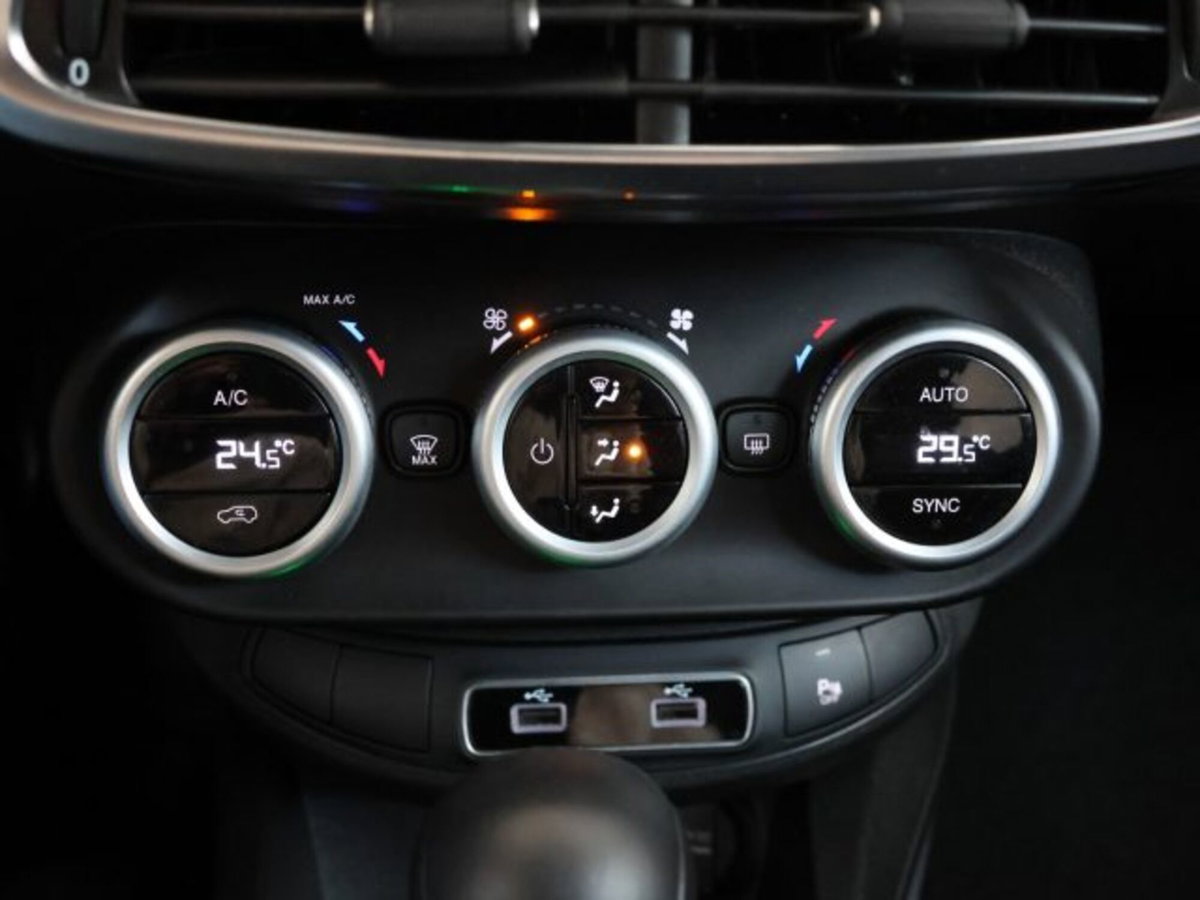 Fiat 500X 1.5 t4 hybrid Sport 130cv dct (17)