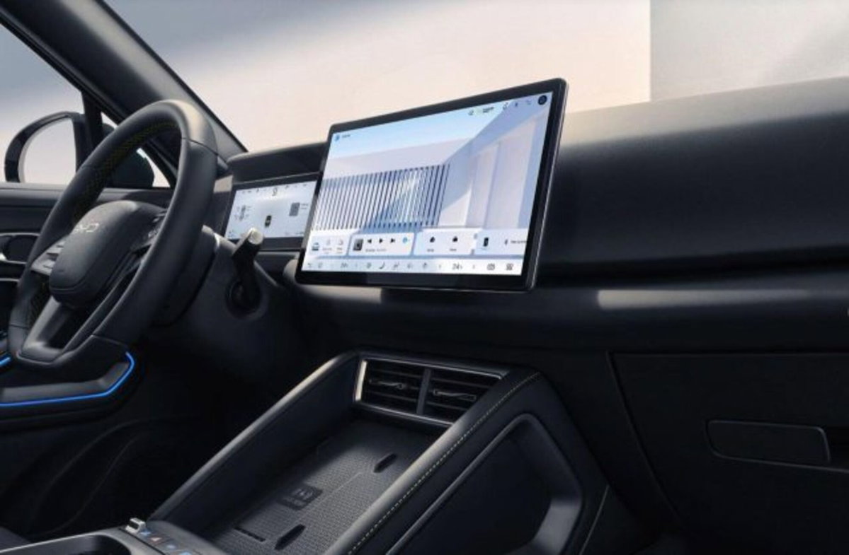 Byd Atto 2 DM-i 1.5 phev Active 165cv (7)