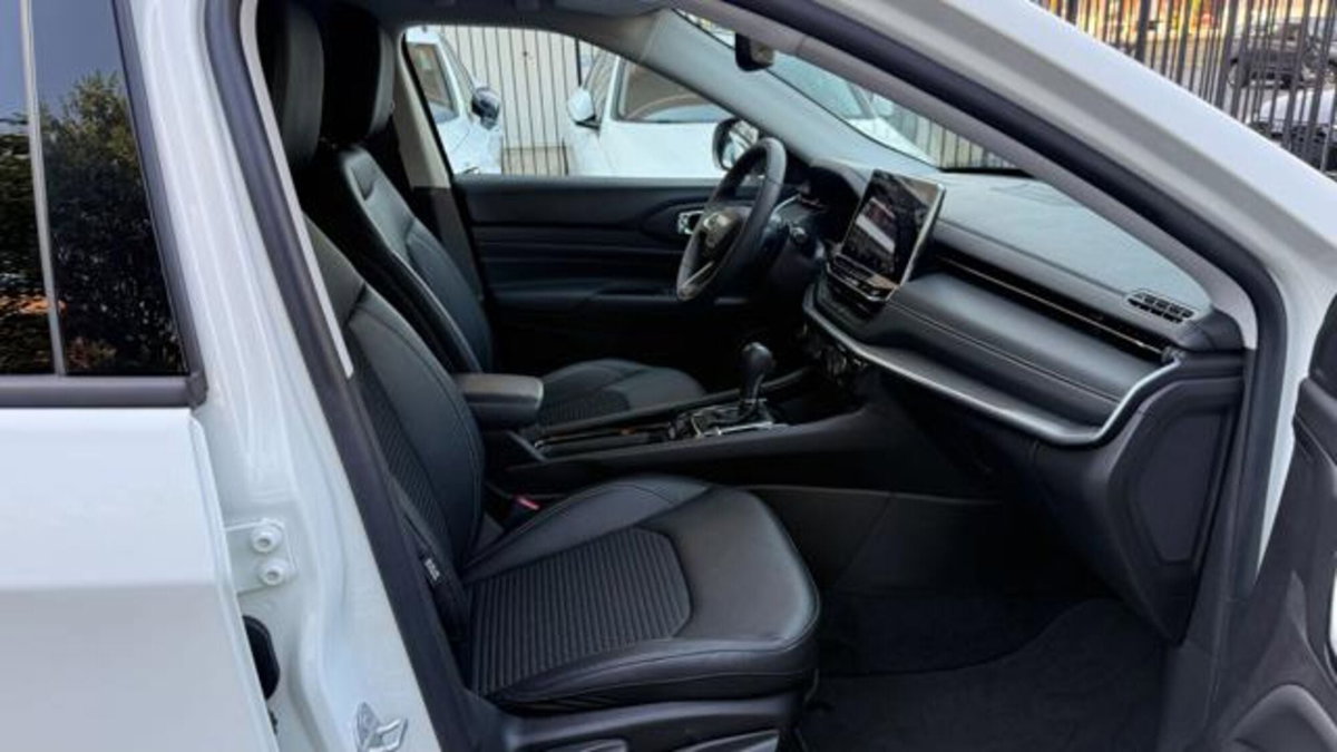 Jeep Compass 1.3 T4 190CV PHEV AT6 4xe Limited (18)