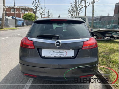 Opel Insignia Station Wagon CDTI 160CV Sports Cosmo (7)