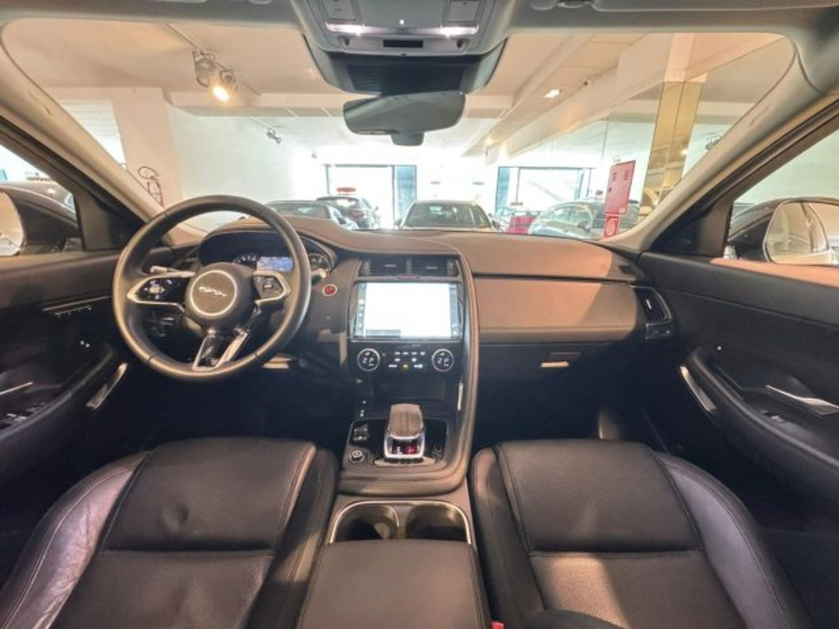 Jaguar E-Pace 2.0d i4 mhev R-Dynamic S awd 163cv auto (11)