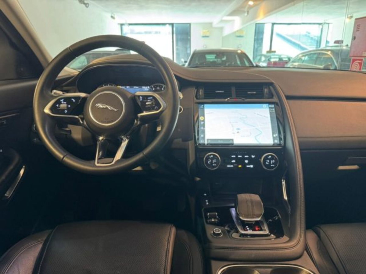 Jaguar E-Pace 2.0d i4 mhev R-Dynamic S awd 163cv auto (12)
