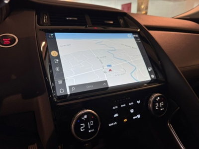 Jaguar E-Pace 2.0d i4 mhev R-Dynamic S awd 163cv auto (19)