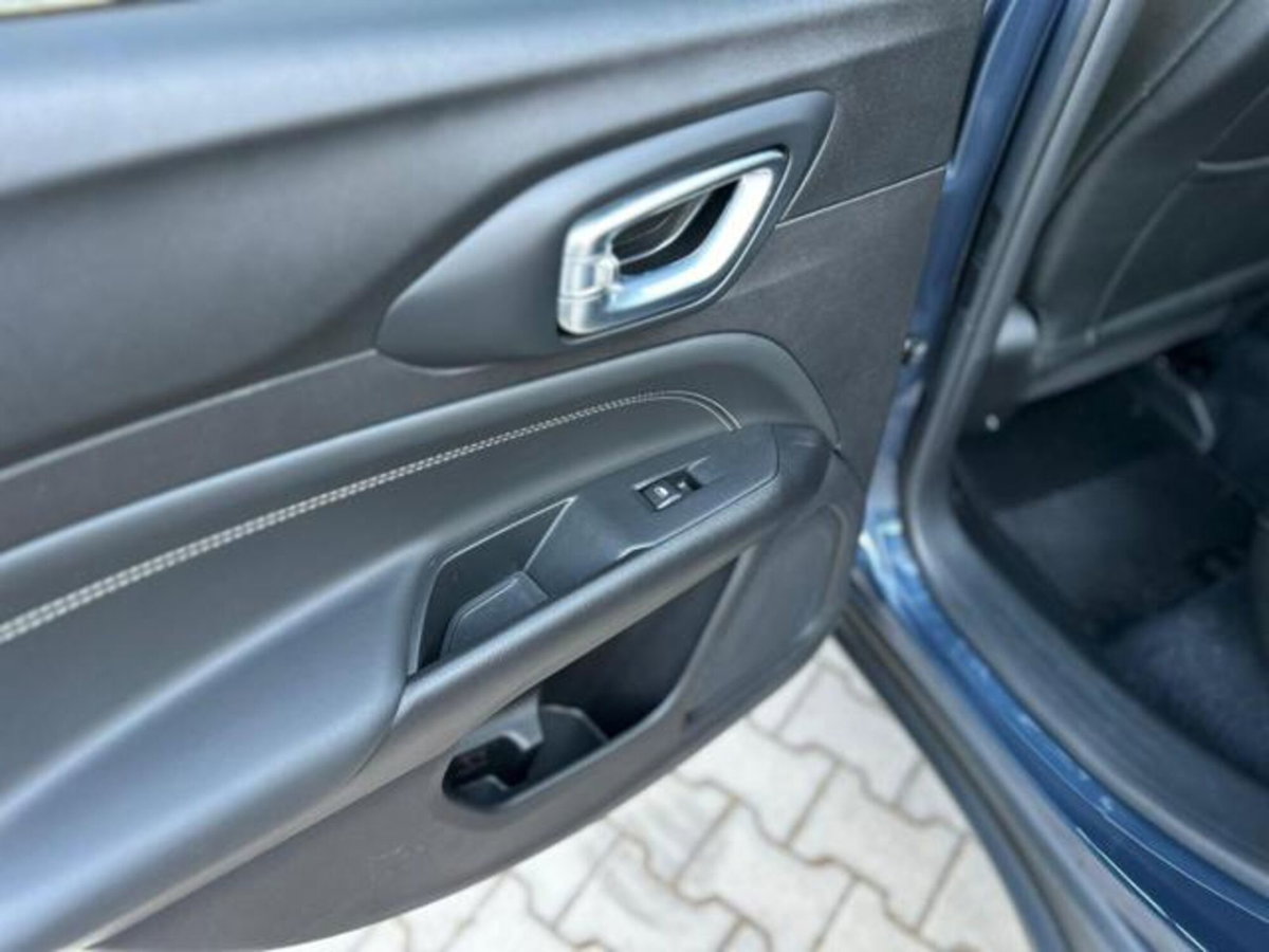 Jeep Compass 1.3 T4 190CV PHEV AT6 4xe Limited (16)