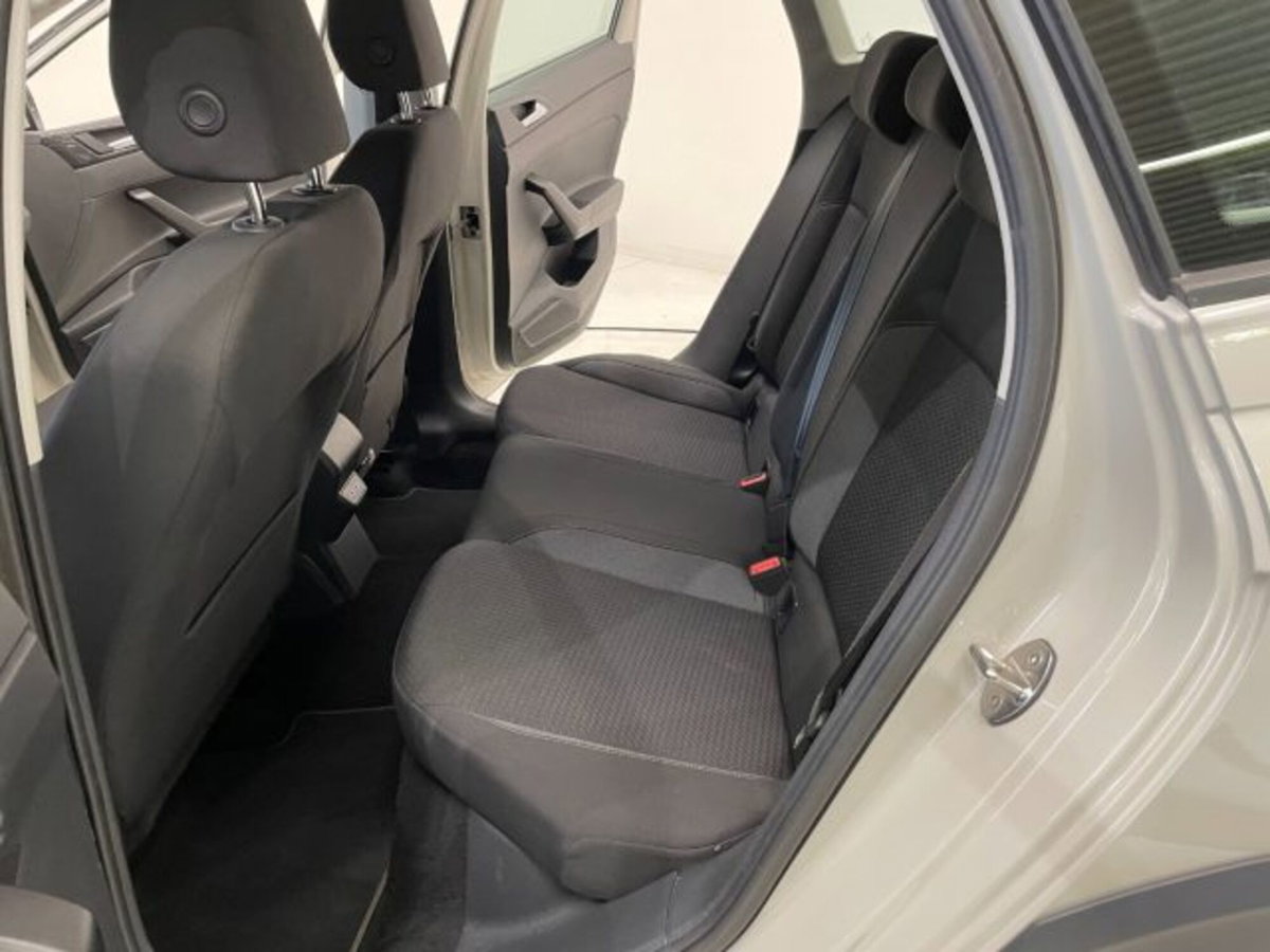 Volkswagen Taigo 1.0 tsi Life 95cv (7)