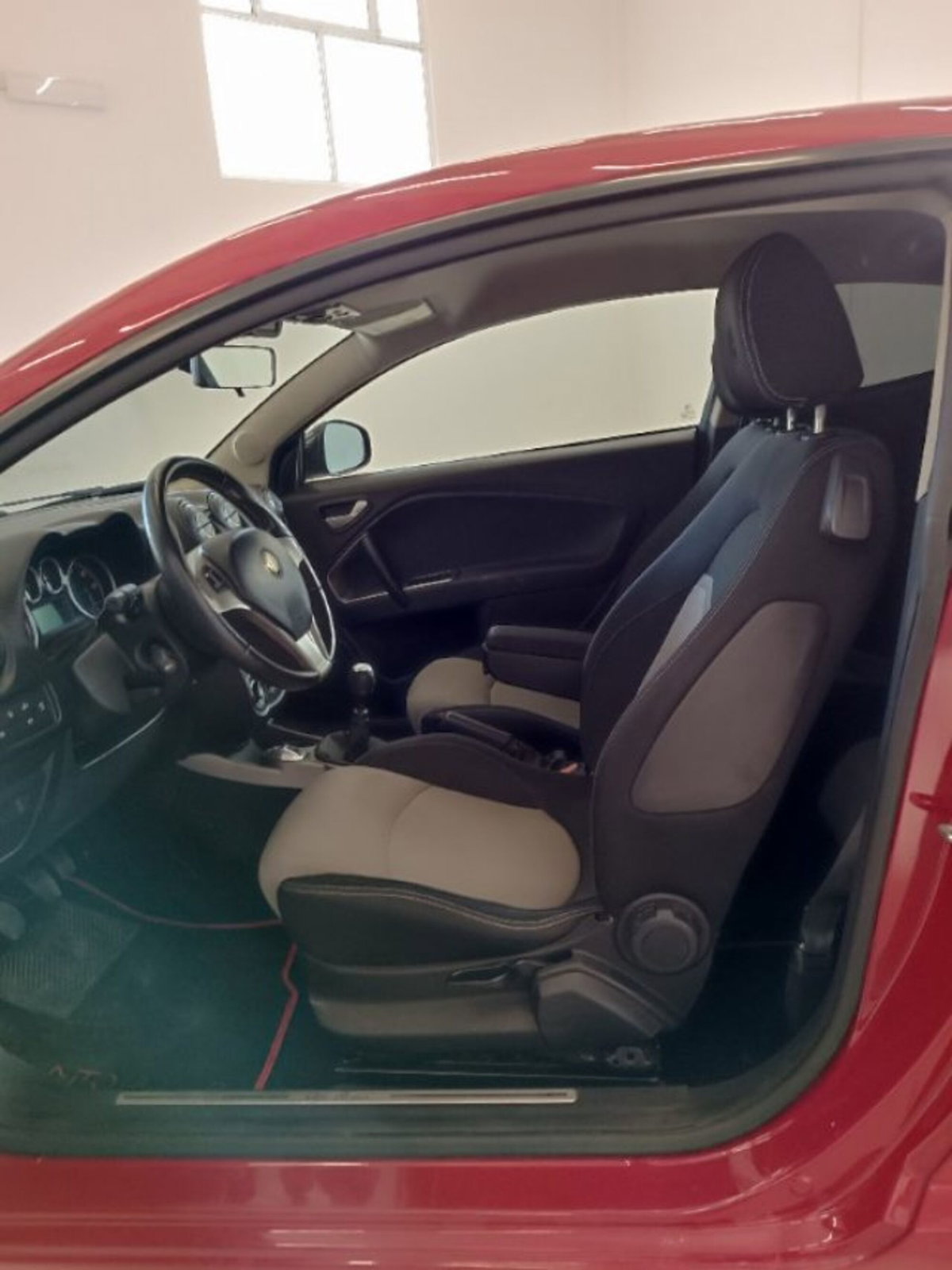 Alfa Romeo MiTo 1.3 JTDm 85 CV S&S Distinctive (11)