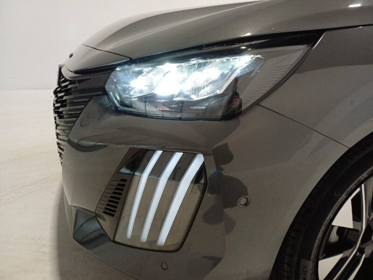 Peugeot 208 PureTech 100 Stop&Start 5 porte Allure (8)