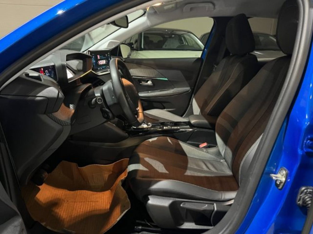 Peugeot 208 50 kWh Allure (10)