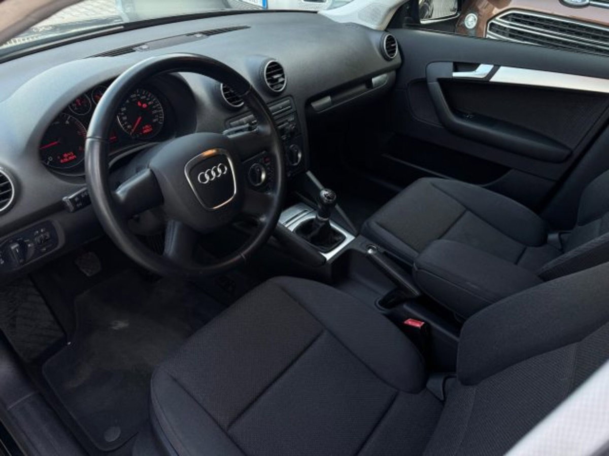 Audi A3 2.0 16V TDI Ambiente (7)