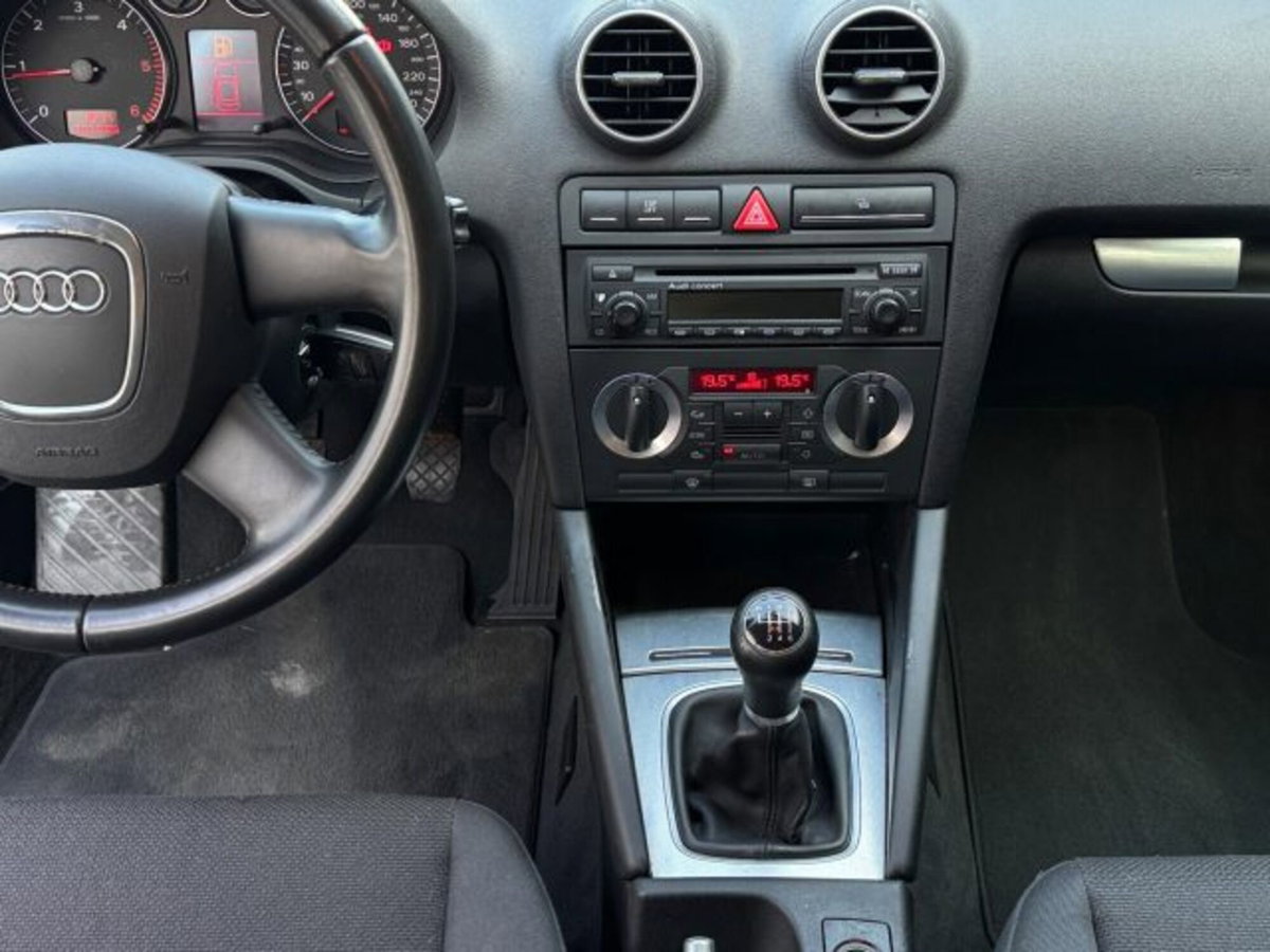 Audi A3 2.0 16V TDI Ambiente (8)