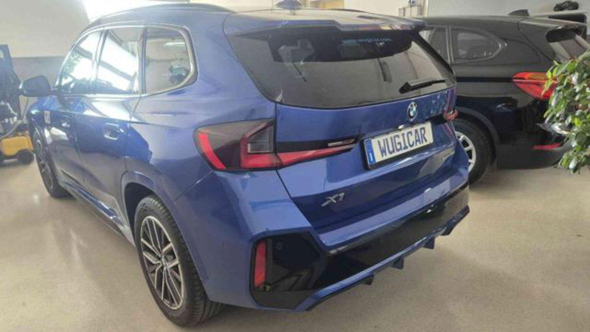 BMW X1 sDrive 18i Msport (3)