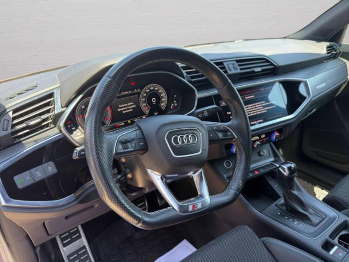Audi Q3 35 TDI S line edition (11)