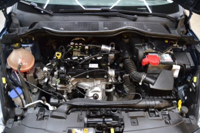 Ford Fiesta 1.1 75 CV GPL 5 porte (17)