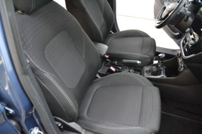 Ford Fiesta 1.1 75 CV GPL 5 porte (8)